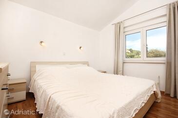 Apartments by the sea Cove Vrbovica, Korčula - 4452