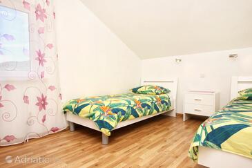 Apartments by the sea Cove Vrbovica, Korčula - 4452