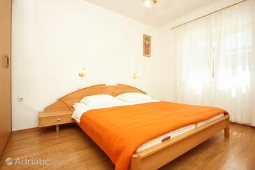 Apartments by the sea Cove Vrbovica, Korčula - 4452