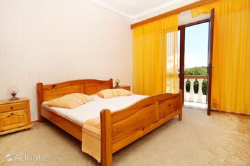 Apartments with parking space Zavalatica, Korčula - 4453