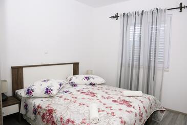 Lägenheter med parkering Zavalatica, Korcula - 4459