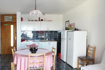 Apartments by the sea Karbuni, Korčula - 4465