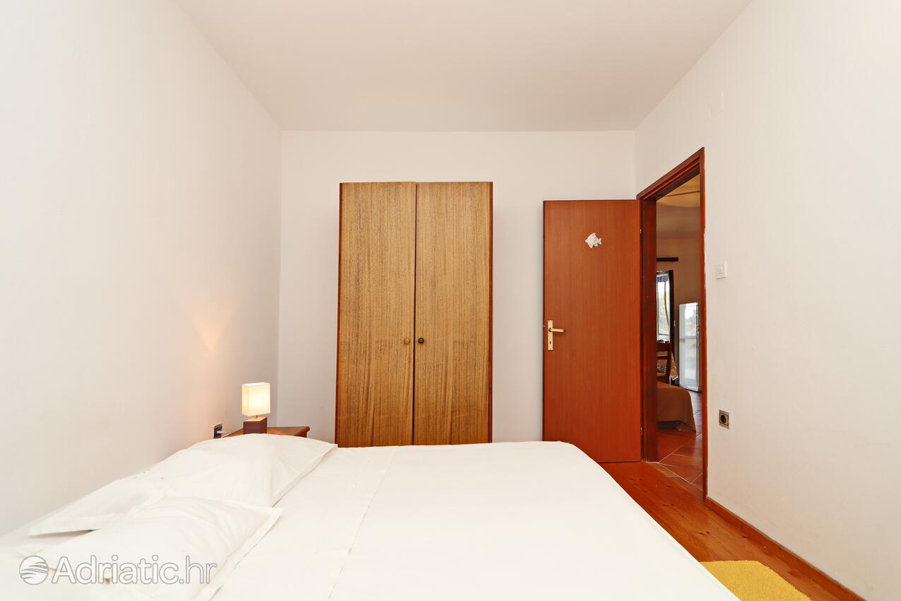 A-4484-a - Private accommodation - Apartments by the sea Prižba, Korčula