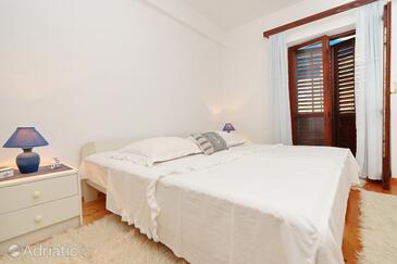 Apartments by the sea Prižba, Korčula - 4484