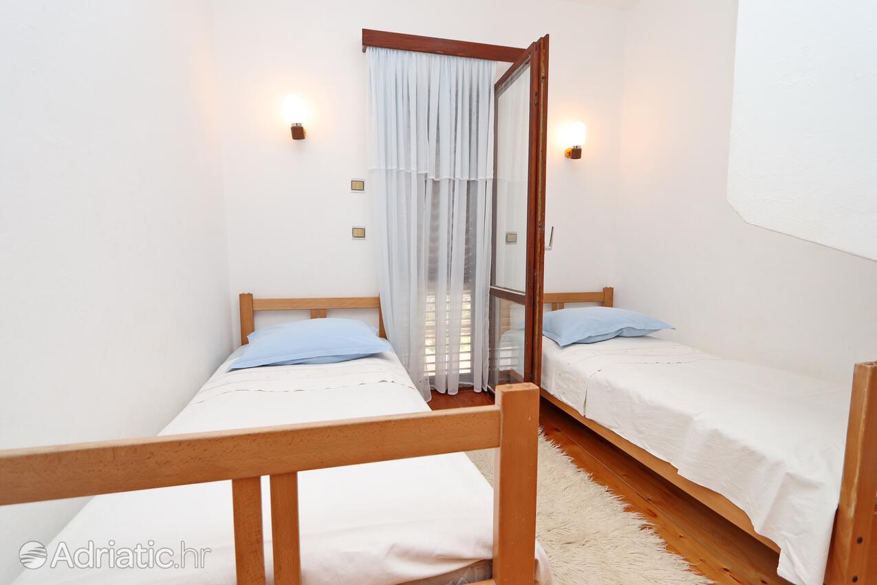 A-4484-b - Private accommodation - Apartments by the sea Prižba, Korčula