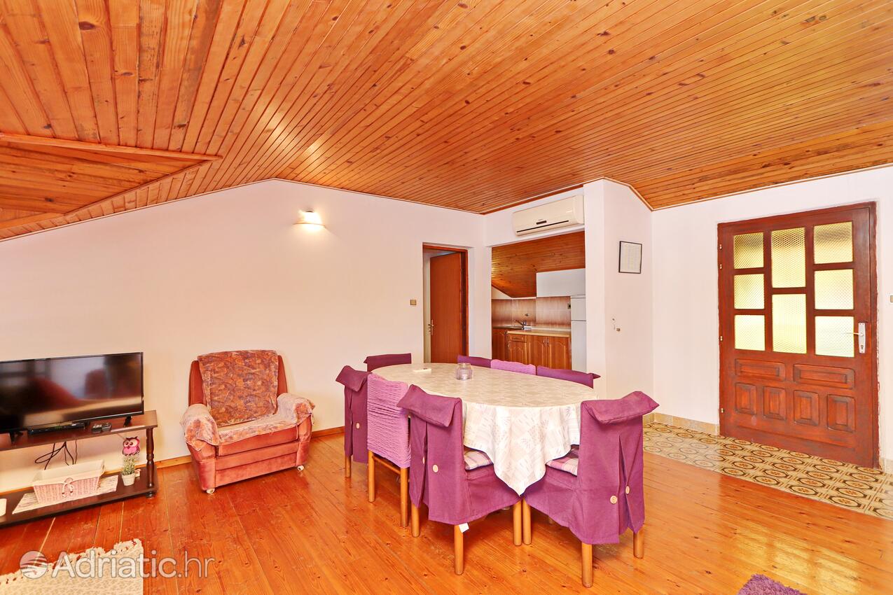 A-4484-d - Private accommodation - Apartments by the sea Prižba, Korčula