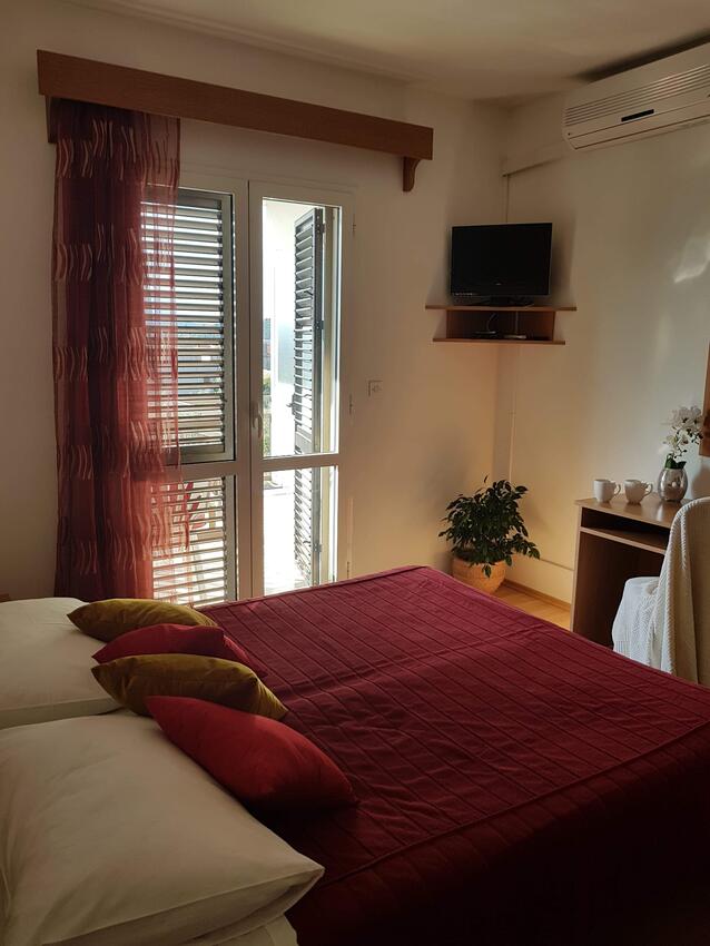 A-4494-a - Private accommodation - Apartments with a parking space Orebić, Pelješac