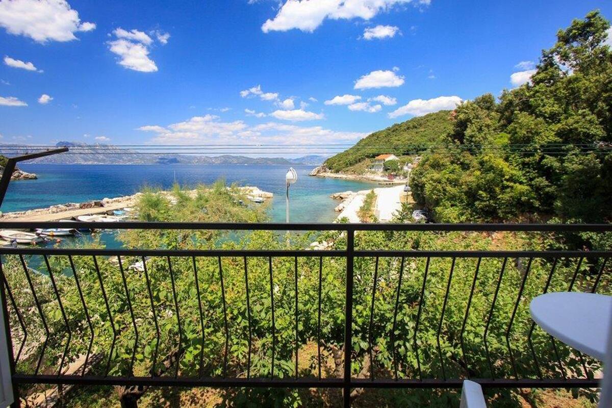 A-4515-c - Private accommodation - Apartments by the sea Cove Velika Prapratna, Pelješac
