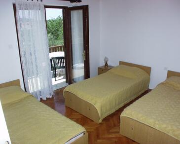 Two bedroom apartment Sali, Dugi otok (A-454-b)