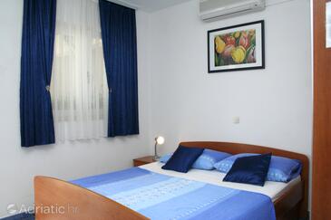 Apartments with parking space Orebić, Pelješac - 4565