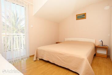 Apartments and rooms by the sea Žuljana, Pelješac - 4576