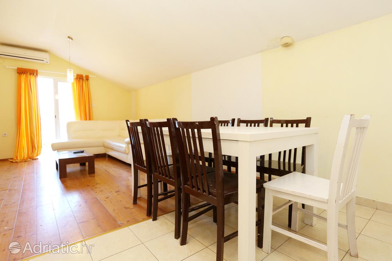 A-4576-a - Alloggi privati - Appartamenti e camere accanto al mare Zuljana, Sabbioncello - Pelješac