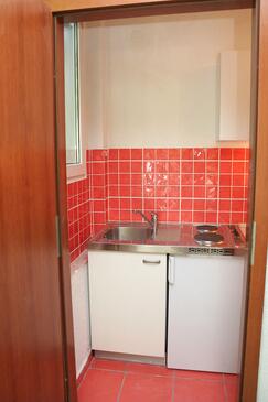 Apartments with parking space Jelsa, Hvar - 4589