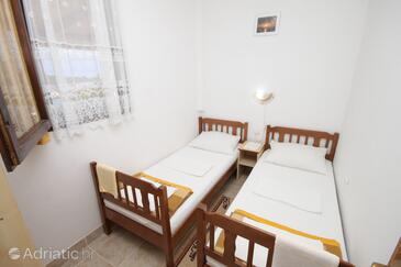 Apartments by the sea Cove Zarace (Gdinj), Hvar - 4597