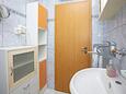 Grebaštica, Bathroom in the apartment, (pet friendly) and WiFi.