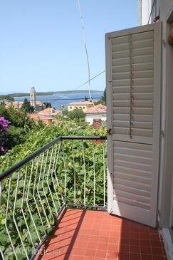 Apartments and rooms with parking space Hvar - 4613