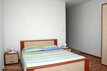 Апартаменти з паркуванням Хвар - Hvar - 4615