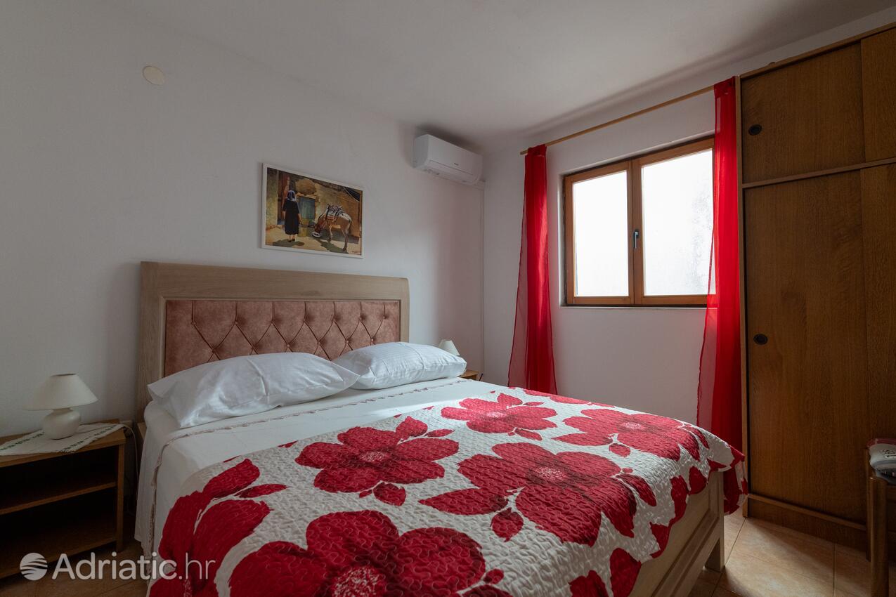 Apartments by the sea Cove Solotiša, Hvar - 4623