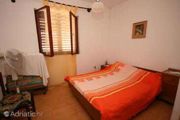 Appartements pour la famille, près de la mer Baie Stara (Hvar) - 4630
