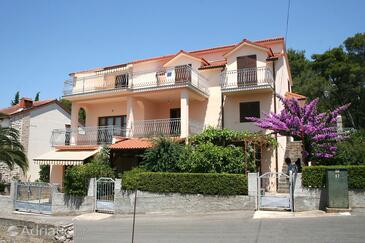 Apartments with parking space Vrboska, Hvar - 4634 Adriatic.hr
