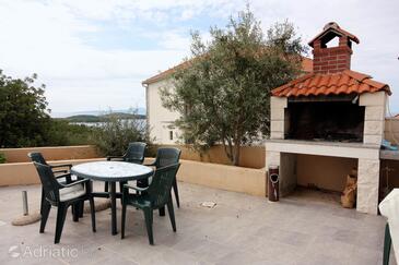 Апартаменти з паркуванням Хвар - Hvar - 4637