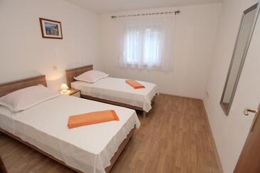 Apartments by the sea Mastrinka, Čiovo - 4648