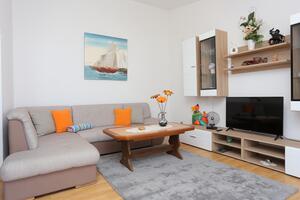 Háromszobás apartman Nemira, Omis (A-4652-c)