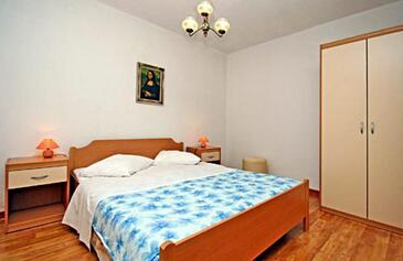 Apartments with parking space Bol, Brač - 4659