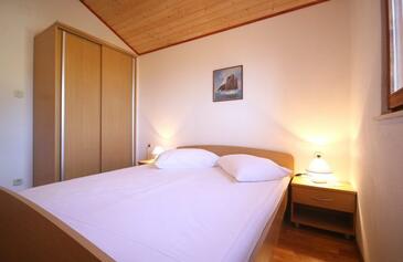 Holiday house with a parking space Bol, Brač - 4661