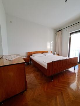 Appartamenti con parcheggio Bilo, Capocesto - Primošten - 4662