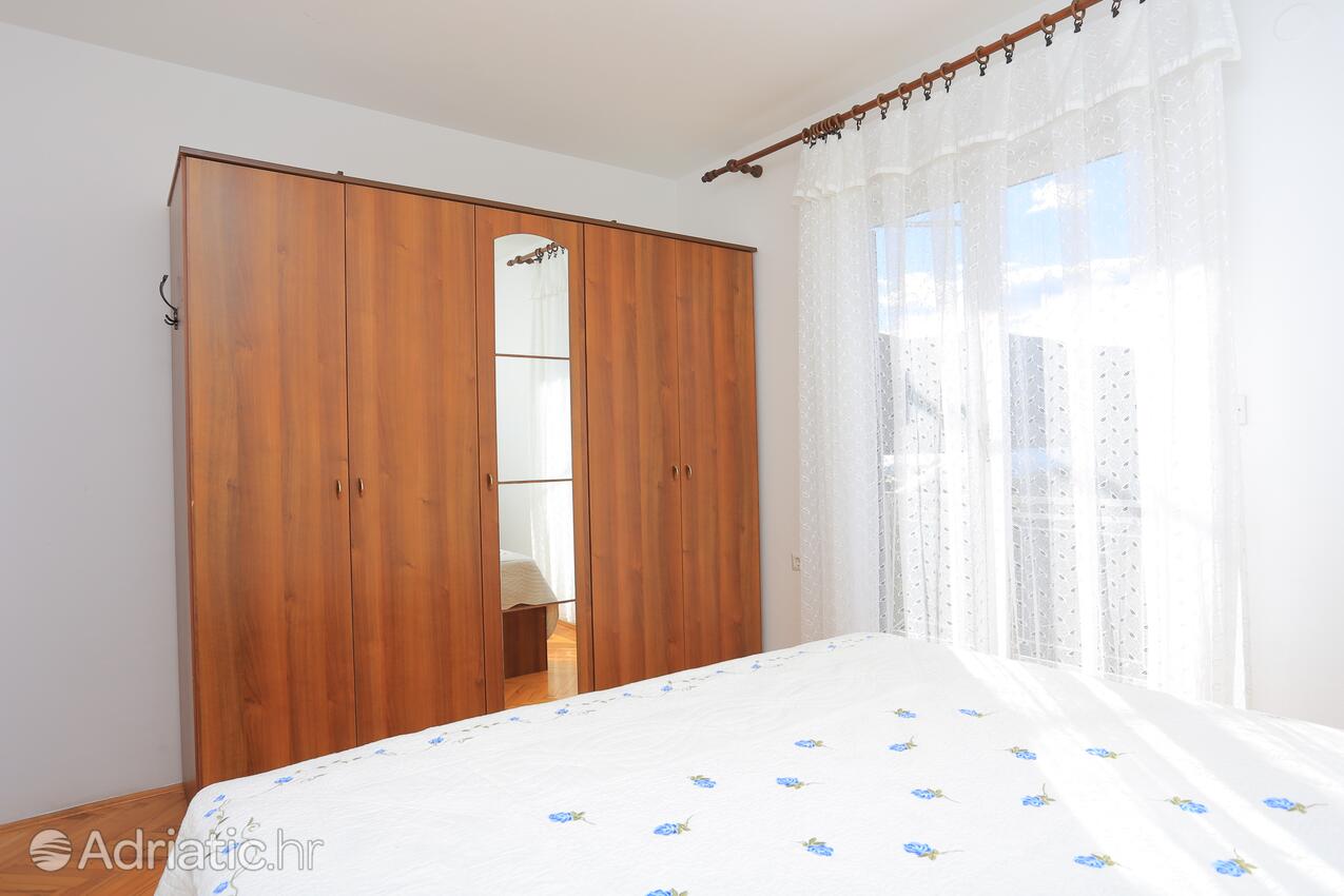A-471-a - Private accommodation - Apartments by the sea Grebaštica, Šibenik