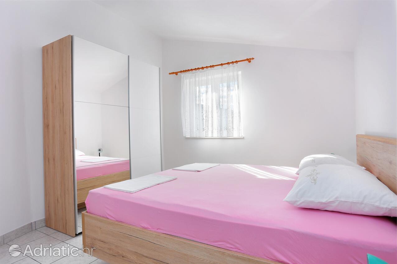 A-471-b - Private accommodation - Apartments by the sea Grebaštica, Šibenik