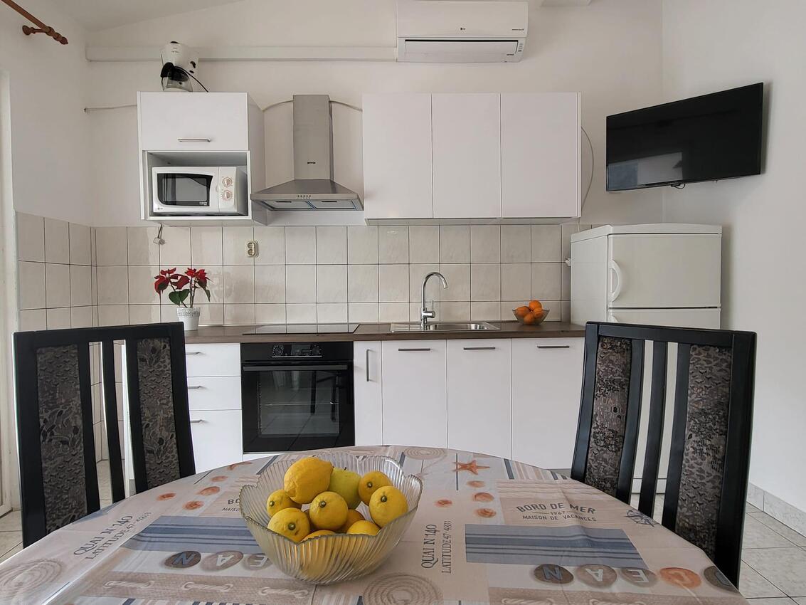 A-471-b - Private accommodation - Apartments by the sea Grebaštica, Šibenik