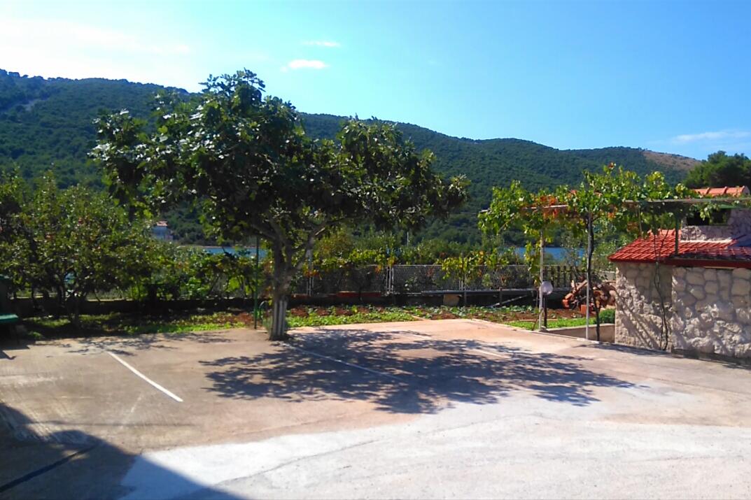 Parking lot - Apartments by the sea Grebaštica, Šibenik