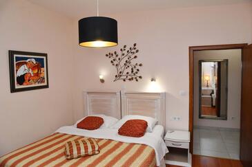 Apartments with parking space Dubrovnik - 4732
