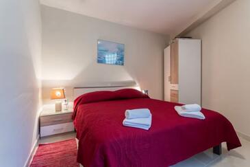 Апартаменты с парковкой Дубровник - Dubrovnik - 4732