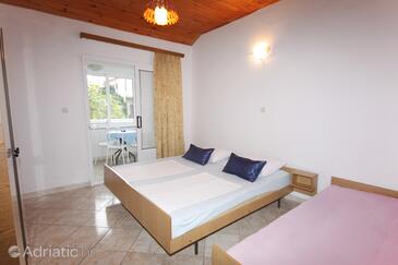 Apartments with parking space Podaca, Makarska - 4747