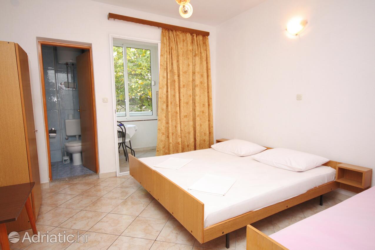 Appartamenti con parcheggio Podaca, Macarsca - Makarska - 4747