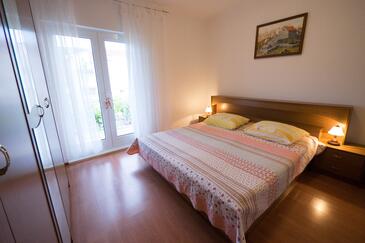 Apartamentos para familias con niños Grebastica, Sibenik - 477