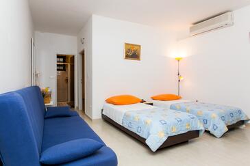 Apartments with parking space Dubrovnik - 4779