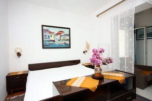 Garsonieră Duce Garsonieră Duce, Omis (AS-4795-b(