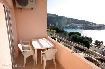 Apartmani uz more Bilo, Primošten - 4806