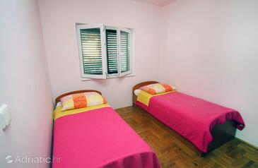 Appartementen aan zee Bilo, Primosten - 4806