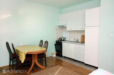 Appartementen aan zee Bilo, Primosten - 4806