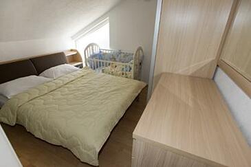 Apartments by the sea Drašnice, Makarska - 4810