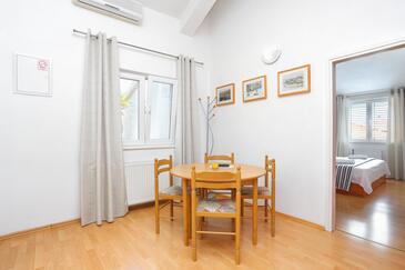 Jadalnia Trogir, Jadalnia w zakwaterowaniu typu apartment, Dostępna klimatyzacja i WiFi.