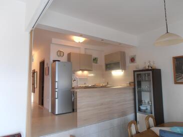Апартаменты у моря Писак - Pisak, Омиш - Omiš - 4815