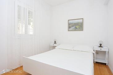 Apartments by the sea Rastići, Čiovo - 4818