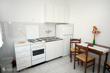 Appartamenti con parcheggio Lokva Rogoznica, Almissa - Omiš - 4819