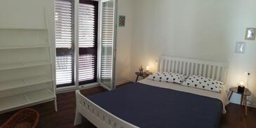 Apartments by the sea Lokva Rogoznica, Omiš - 4821